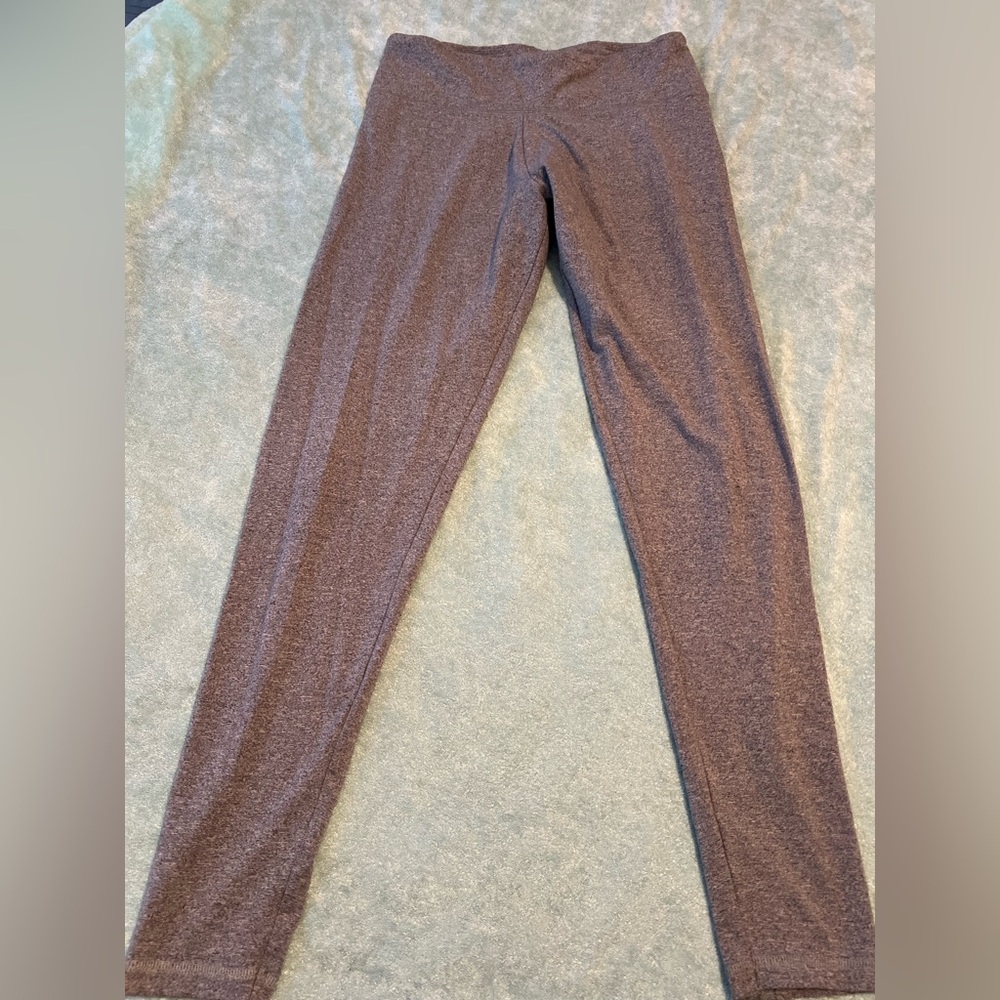 Victoria’s Secret Sport Cut-Out Gray Active Leggings M